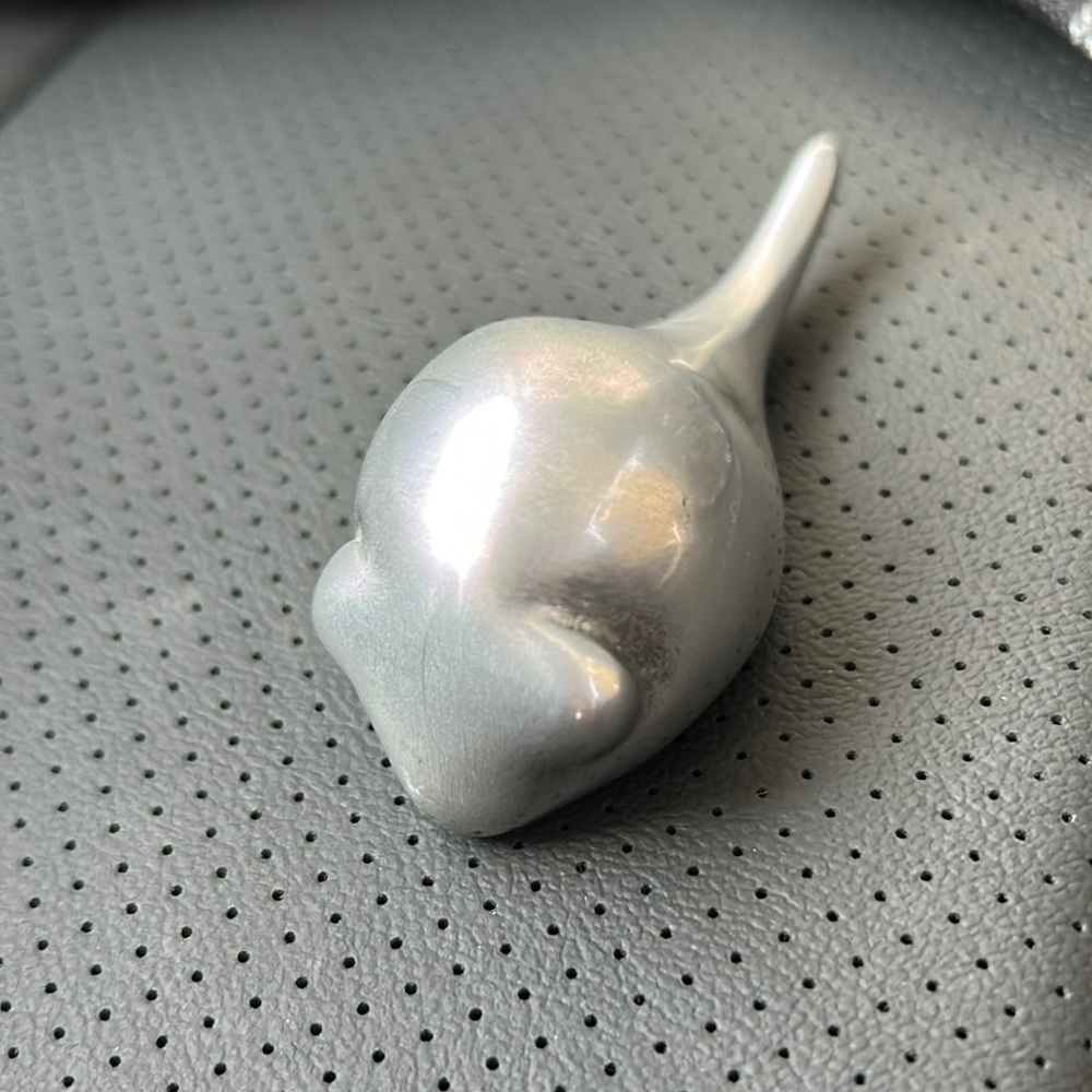 Vintage Hoselton Canada mouse signed Aluminum Sculpture 2 1/2”